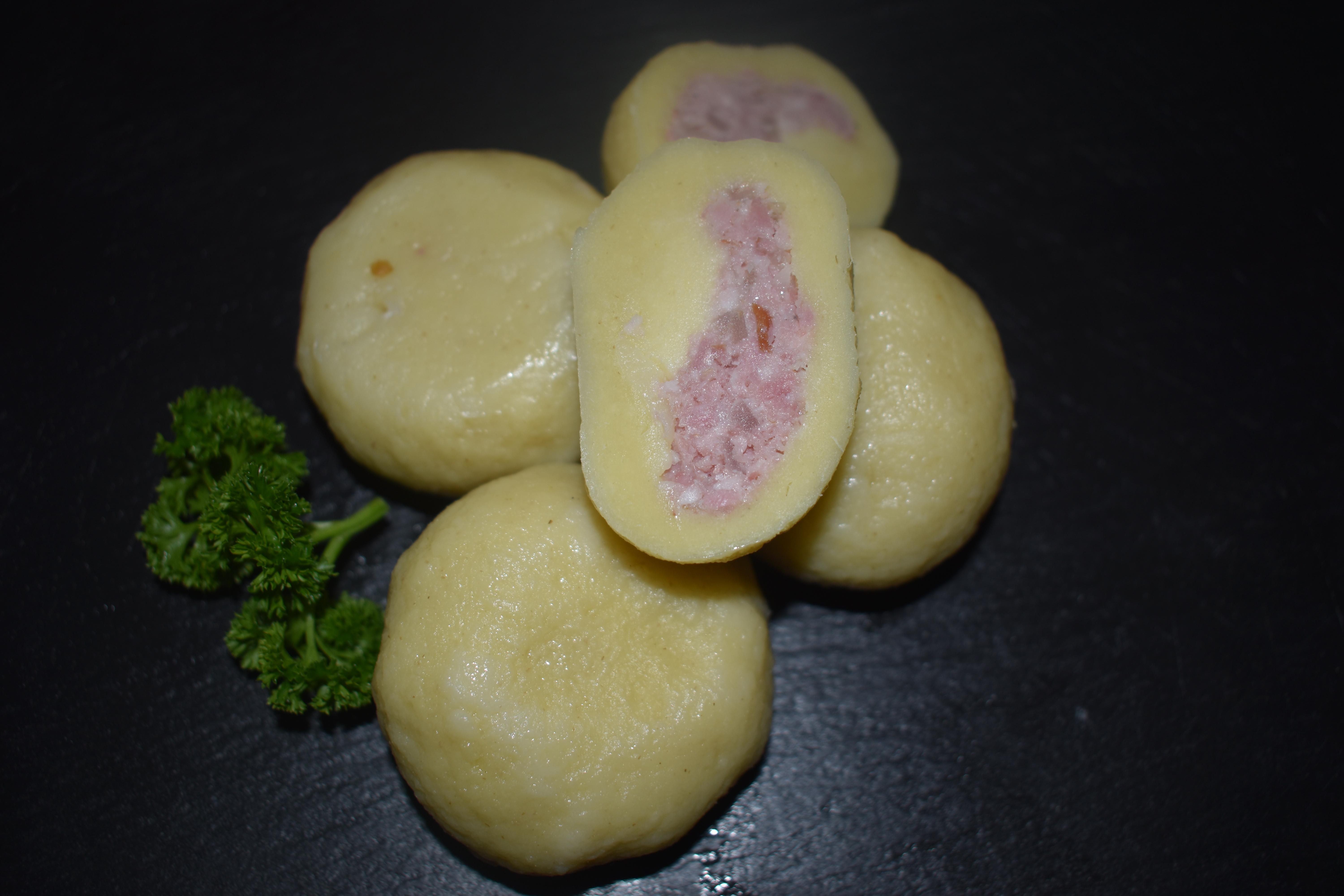 4x Böhmische Kartoffel Rauchfleisch Knödel gefüllt  Servierfertig 350g aus Traditionsbäckerei 