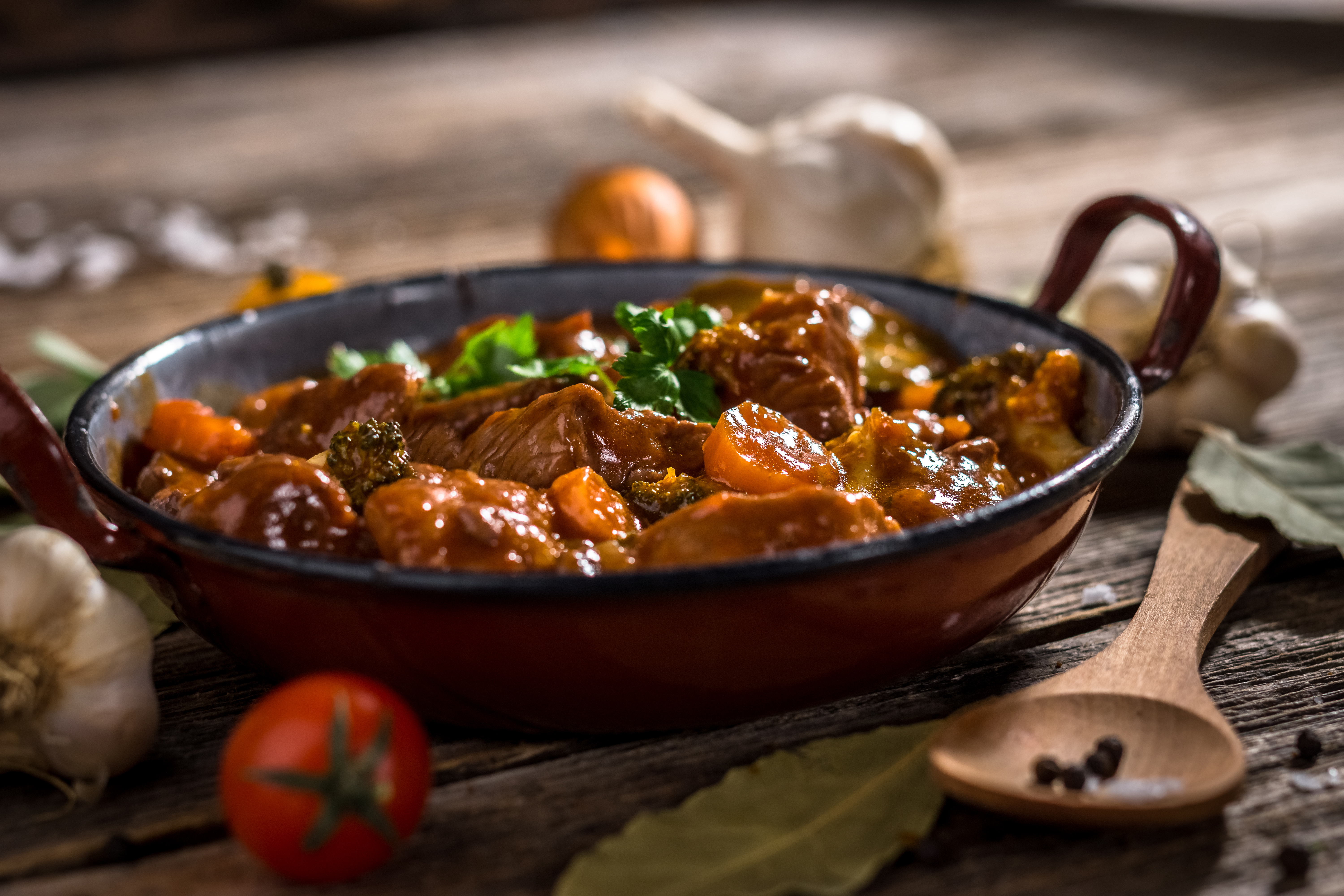 hausgemachter Pferdegulasch Servierfertig 440 ml ( 1-2 Portionen) aus Traditionsküche hausgemachter Pferdegulasch Servierfertig 440 ml ( 1-2 Portionen) aus Traditionsküche