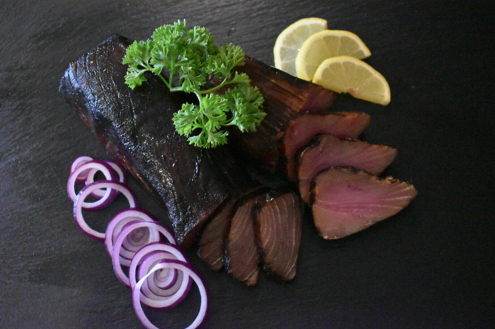 Thunfisch kaltgeräuchert Servierfertig 600g vom Fischhändler