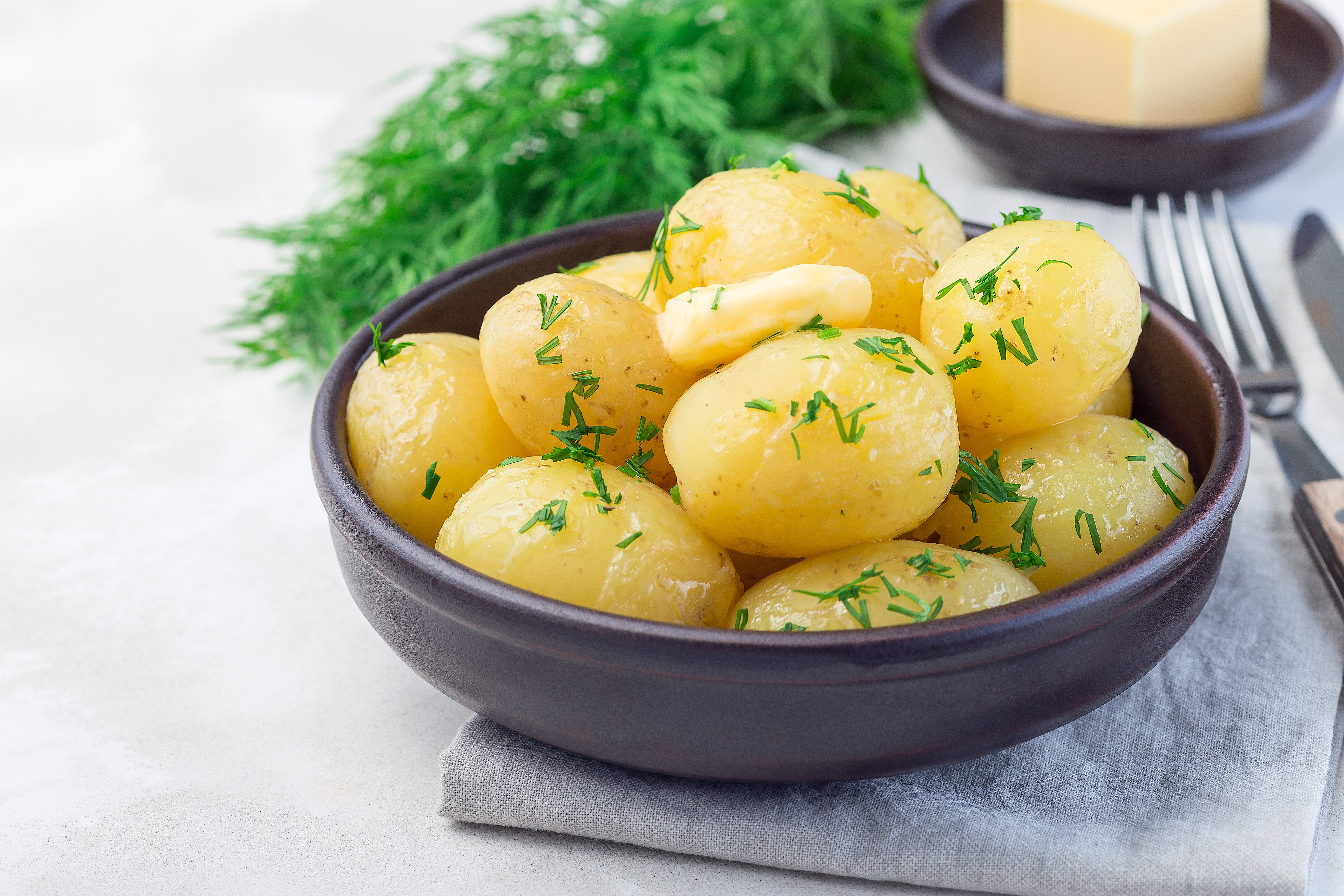 Salzkartoffeln mit Butter Servierfertig  200g ( 1 Portion )