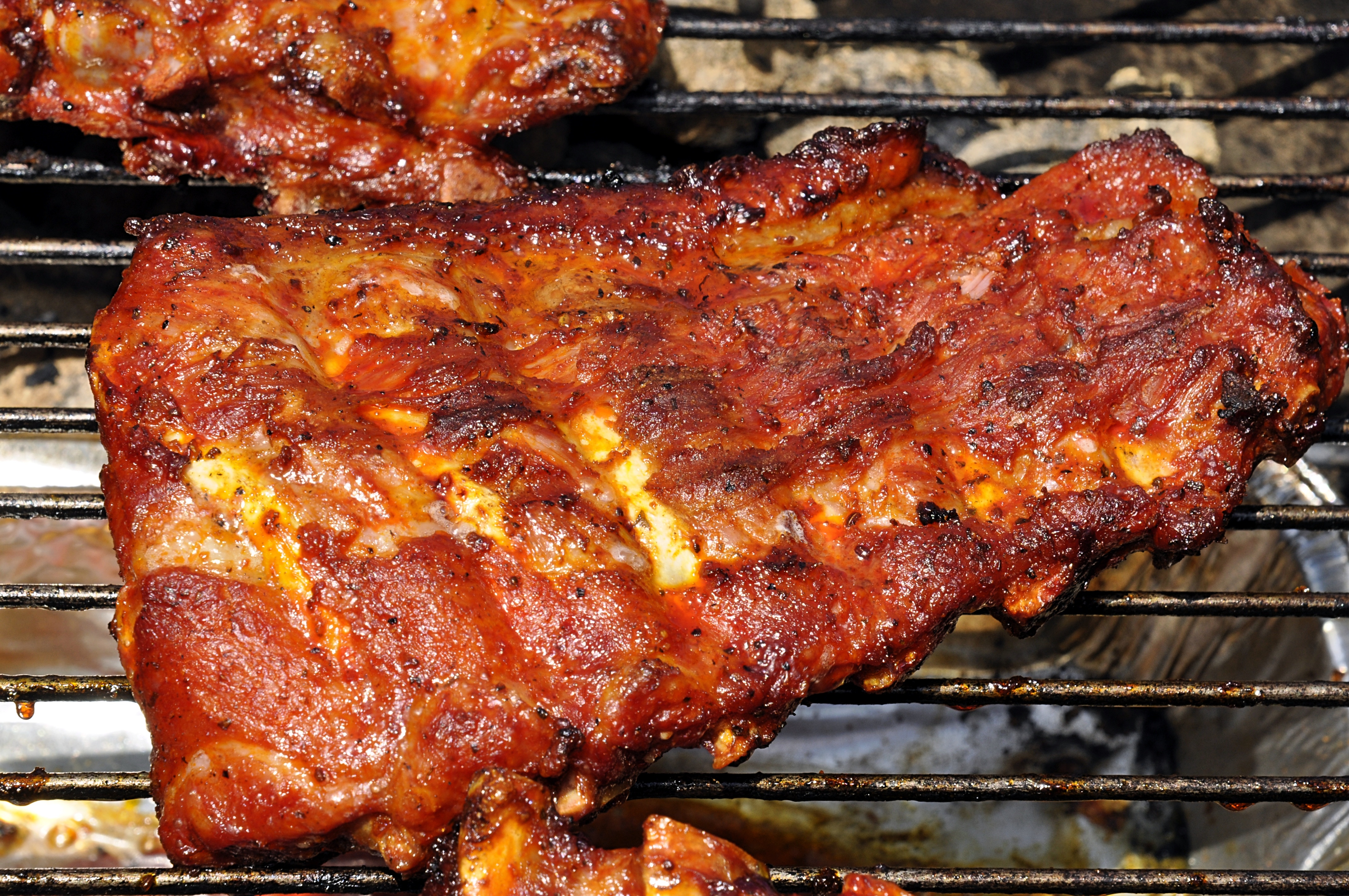Spareribs Spare Ribs 1000g " Barbecue " Rippchen Schälrippchen Schwein 