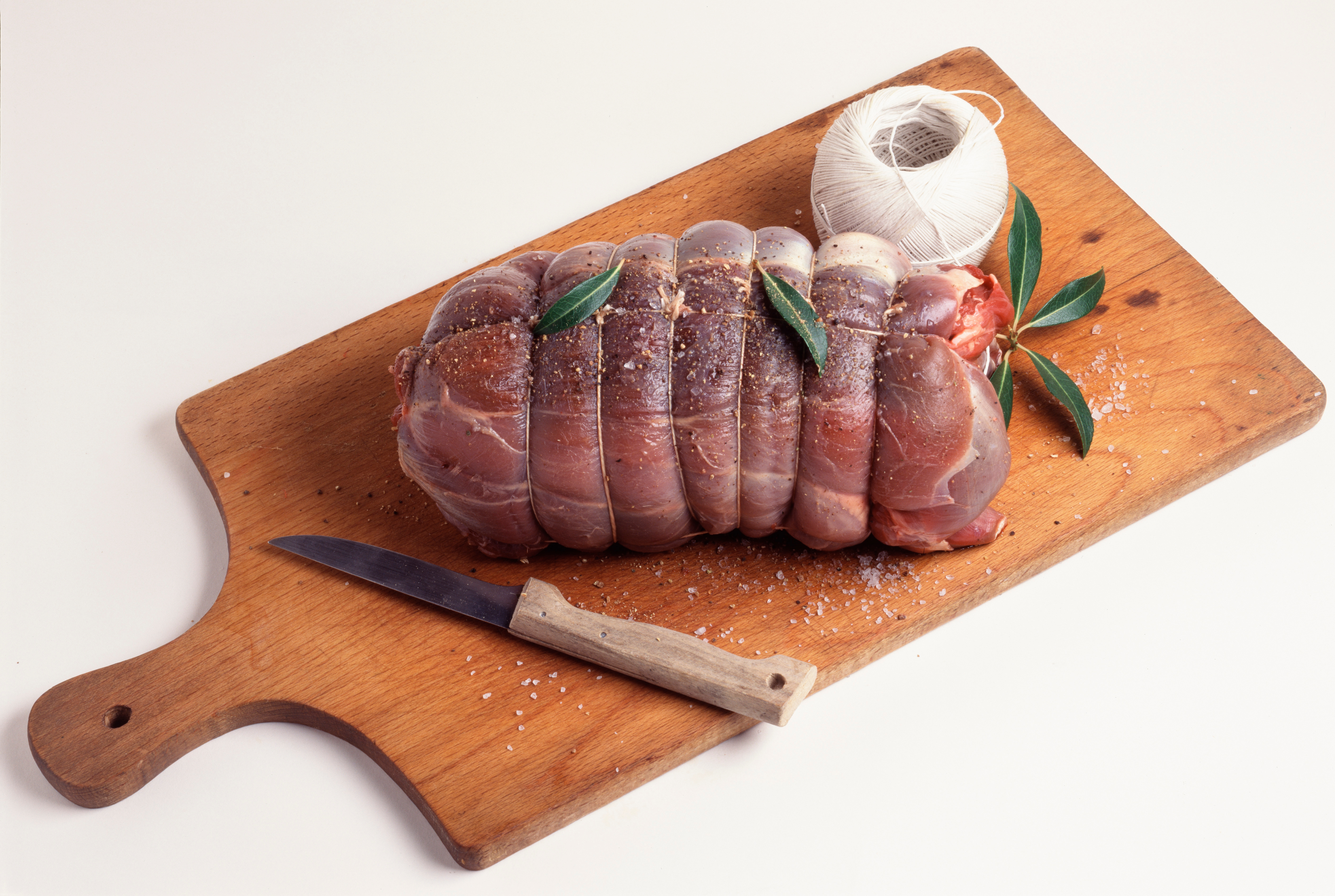 Rehrollbraten frisch Roh ca. 1000g Vakuum Hirsch Rollbraten 