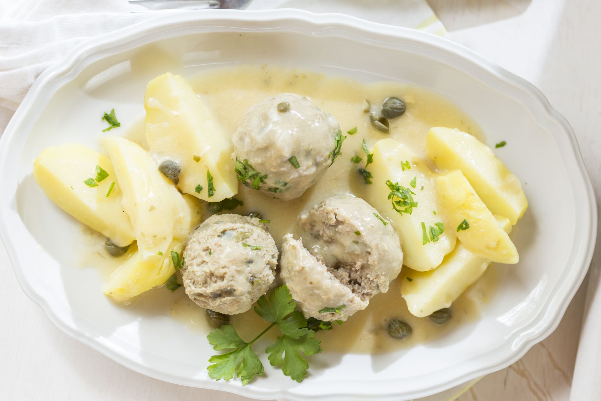 Komplett Menü &amp;quot; Königsberger Klopse mit Kapernsoße und Salzkartoffeln ...